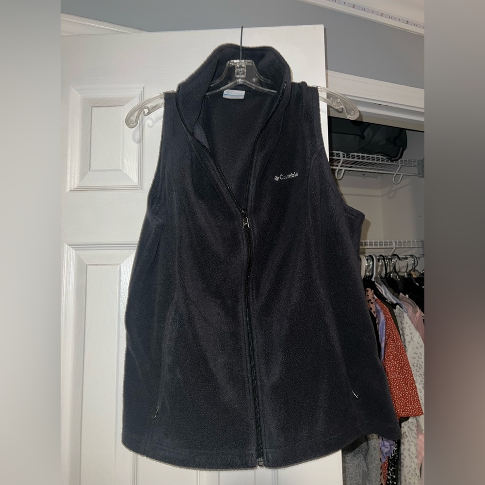Columbia Vest